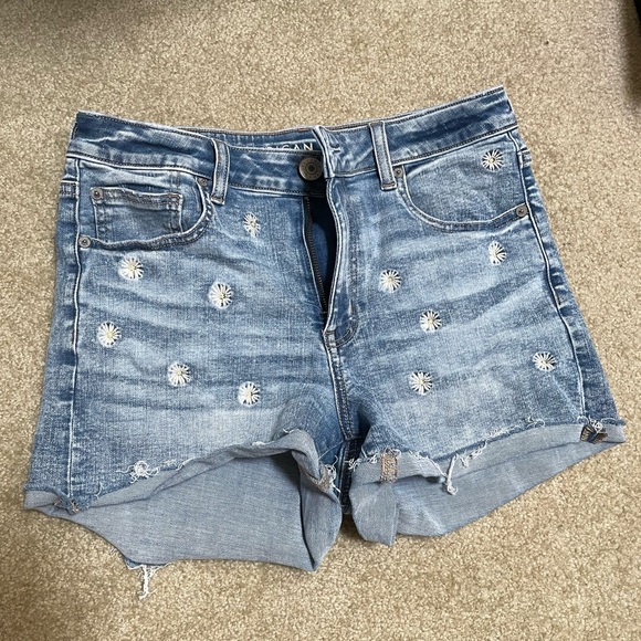 Embroidered Daisy Jean Shorts - Picture 1 of 3